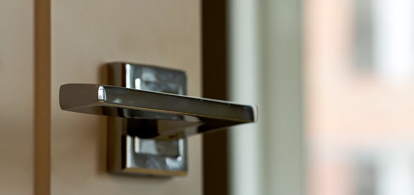 Door Lever Knob Repair in Paramount, California