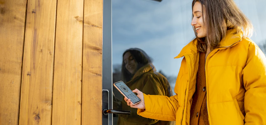 Fingerprint Smart Locks Installation Services in Paramount, California