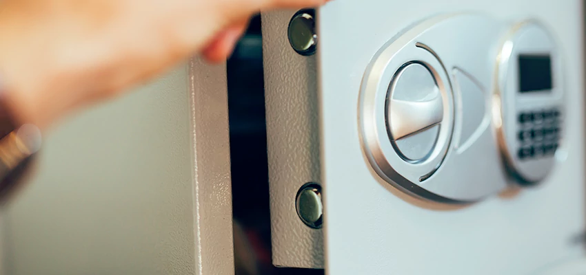 Fingerprint Safe Openers in Paramount, CA
